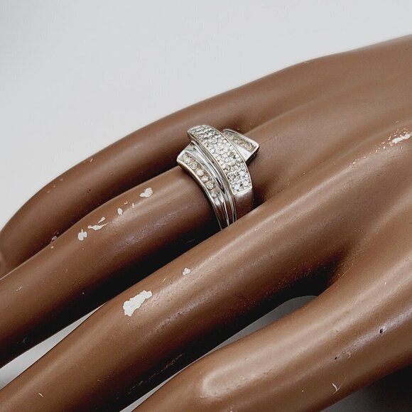 10k White Gold Diamond Ribbon Crossover Wrap Style Band Ring Sz. 7 - Picture 10 of 12